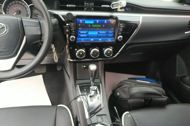 Toyota Corolla 2017 car image #13