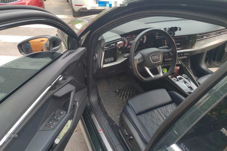 Audi A3 2025 car image #18