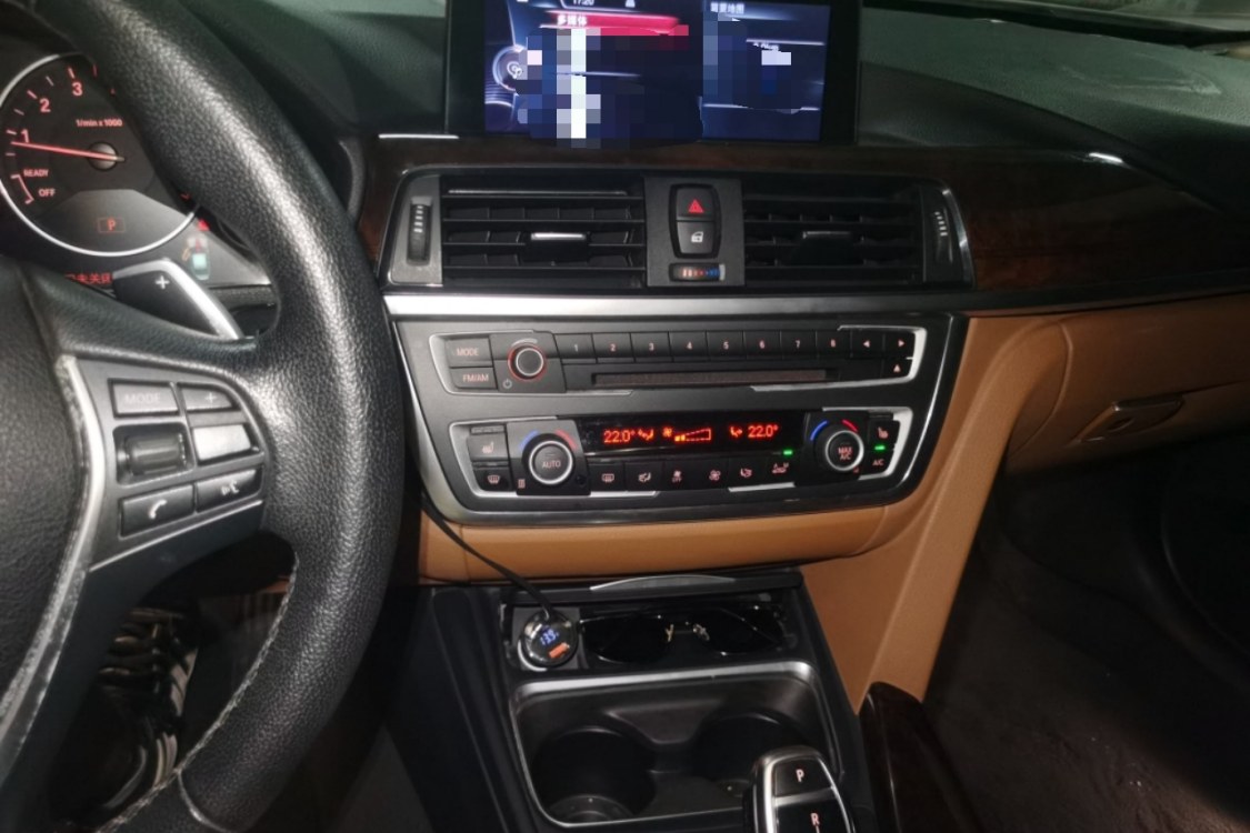BMW 3 Series 2015 car image #26