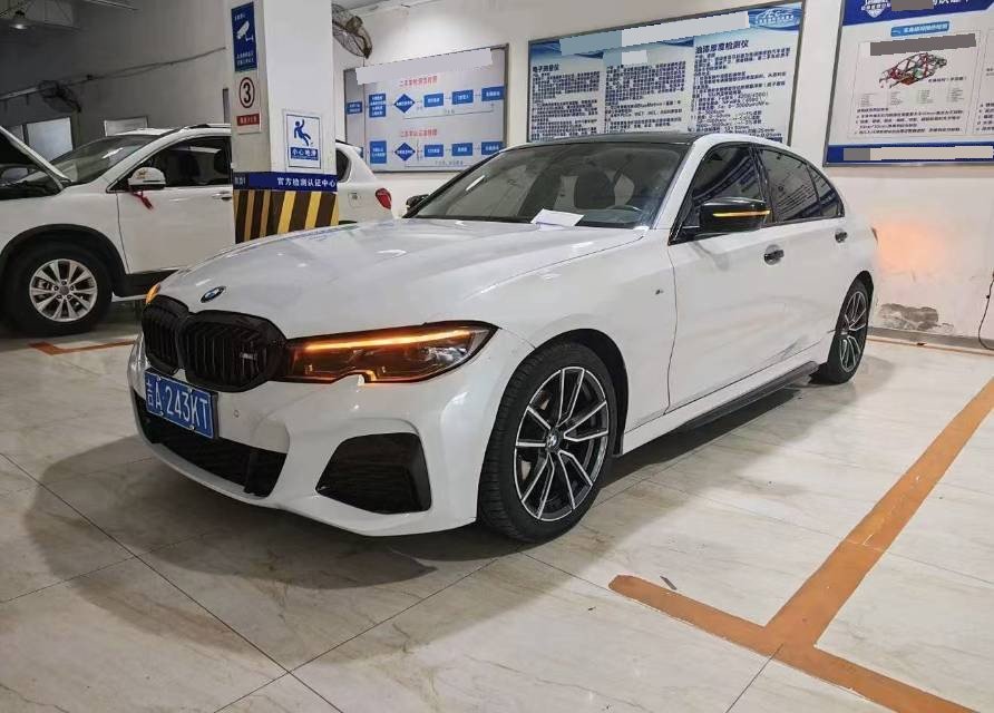 BMW 3 Series 2021 car image 