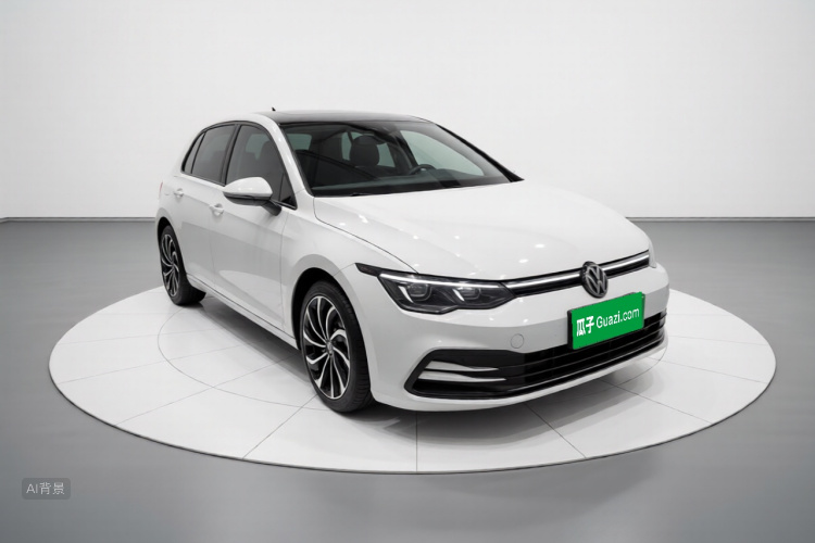 Volkswagen Golf 2022 car image #4