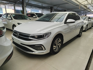 Volkswagen Bora 2022 immagine di auto 