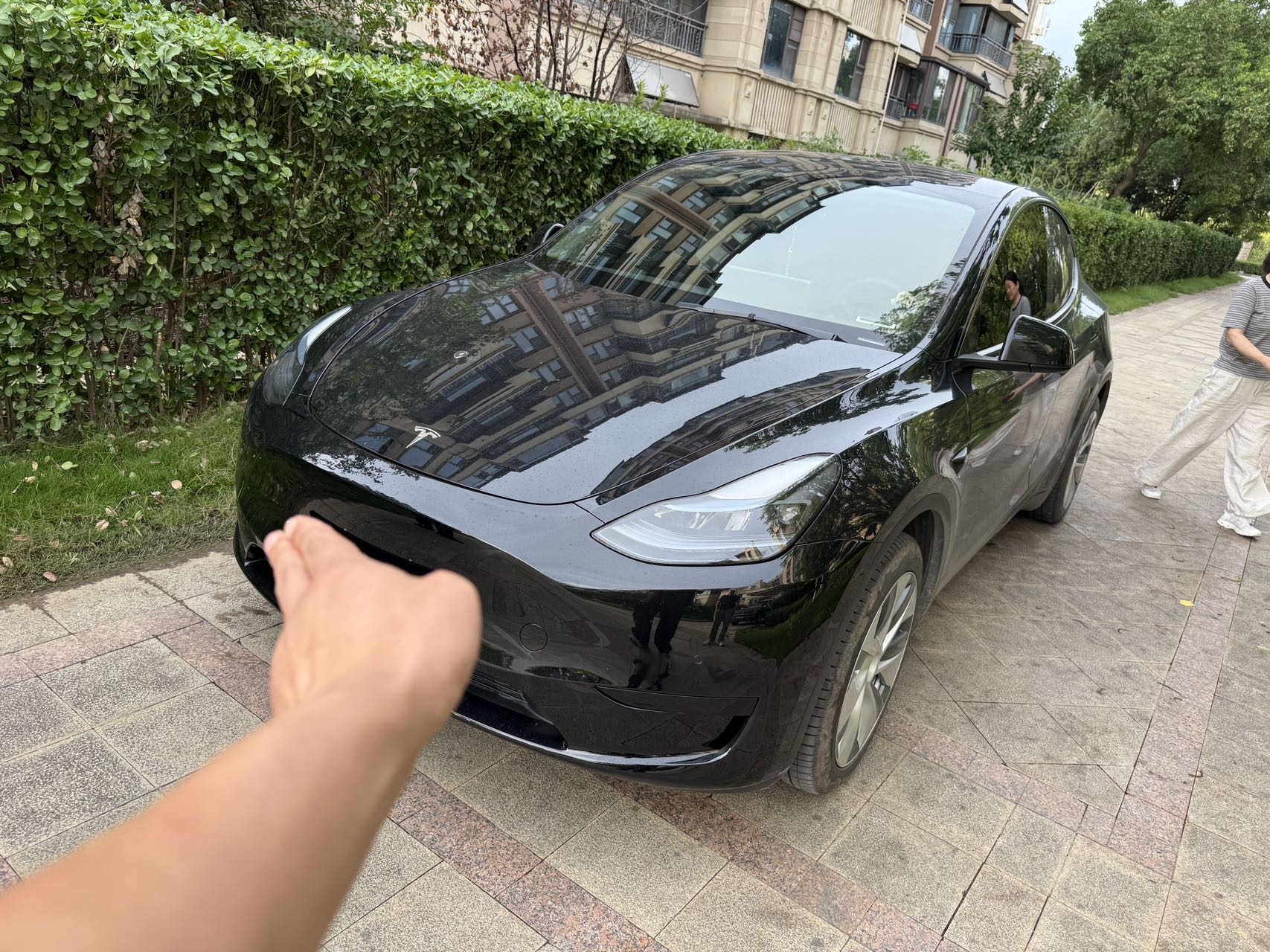 Tesla Model Y 2022 Tesla Model Y 2022 car image