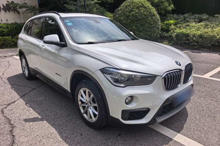 BMW X1 2017 #4 BMW X1 2017 car image #4