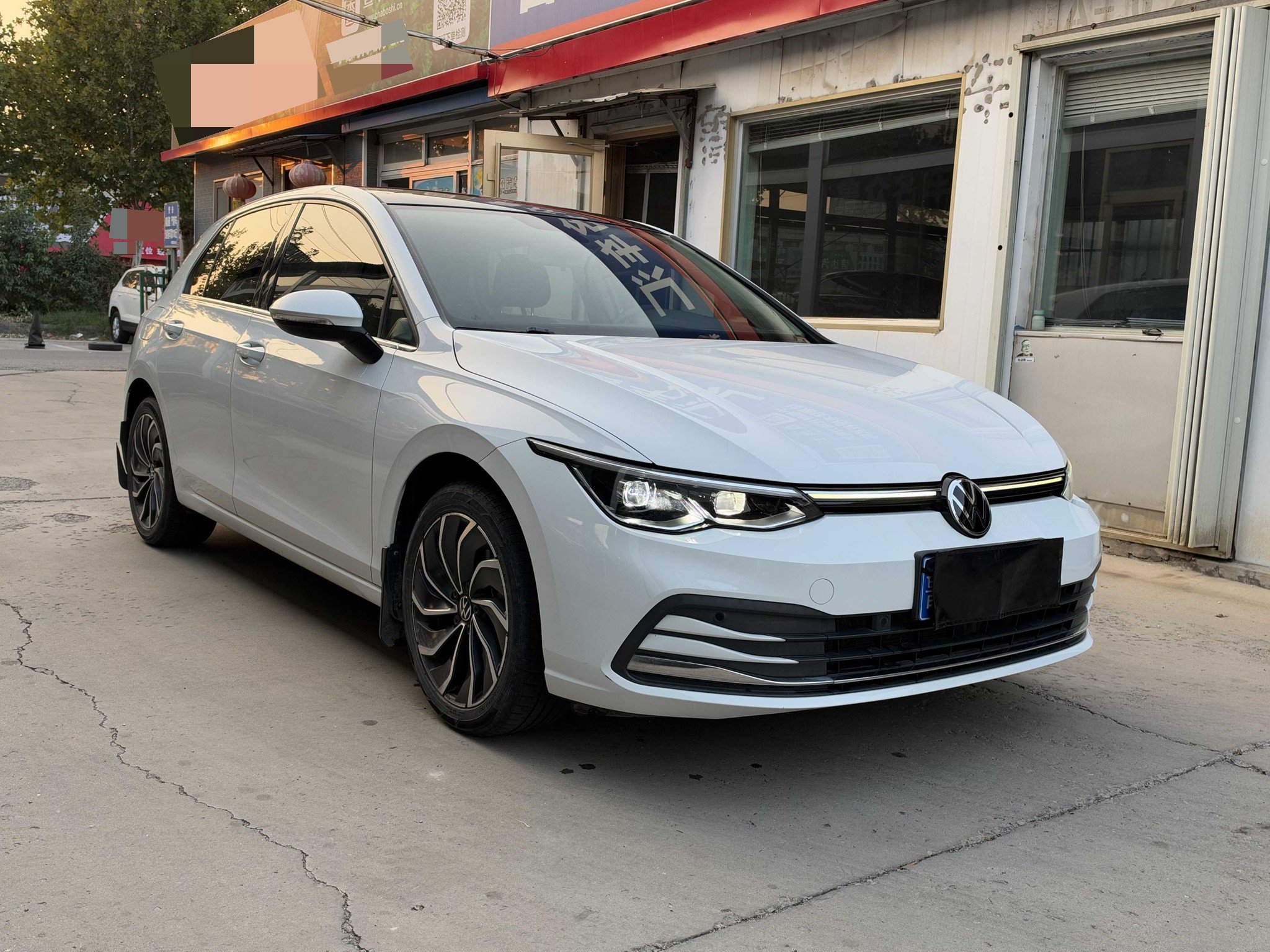 Volkswagen Golf 2022 #2 Volkswagen Golf 2022 صورة سيارة #2