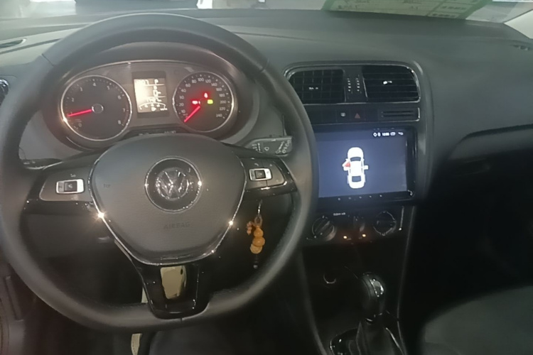 Volkswagen Polo 2016 #11 Volkswagen Polo 2016 car image #11