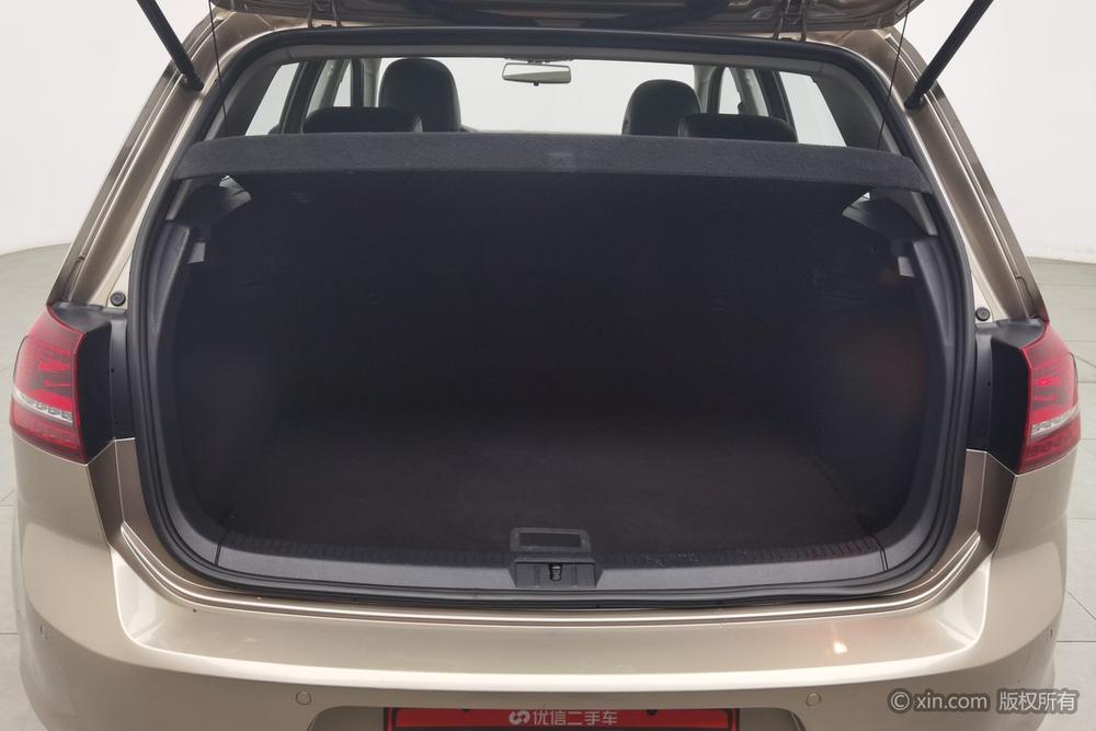 Volkswagen Golf 2017 car image #23