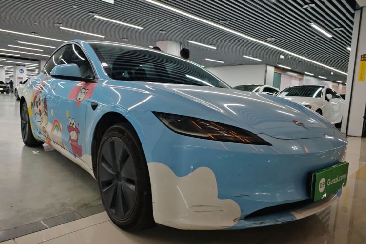 Tesla Model 3 2024 car image #4