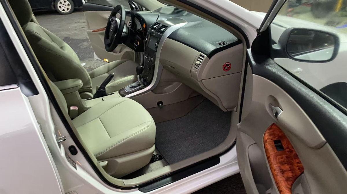 Toyota Corolla 2013 car image #3