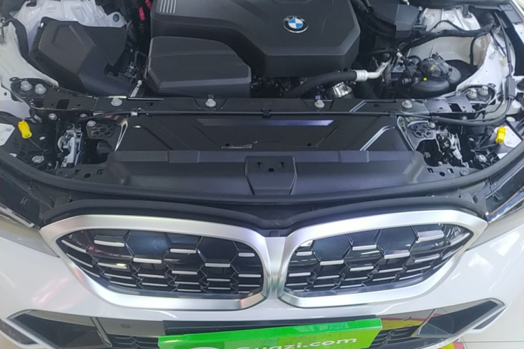 BMW 3 Series 2024 #20 BMW 3 Series 2024 car image #20