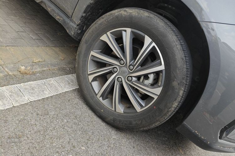 GEELY Vision X6 2023 صورة سيارة #9