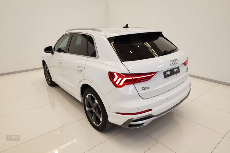 Audi Q3 2023 #5 Audi Q3 2023 car image #5