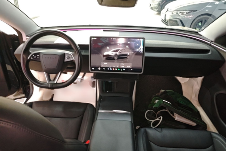 Tesla Model 3 2024 #10 Tesla Model 3 2024 car image #10