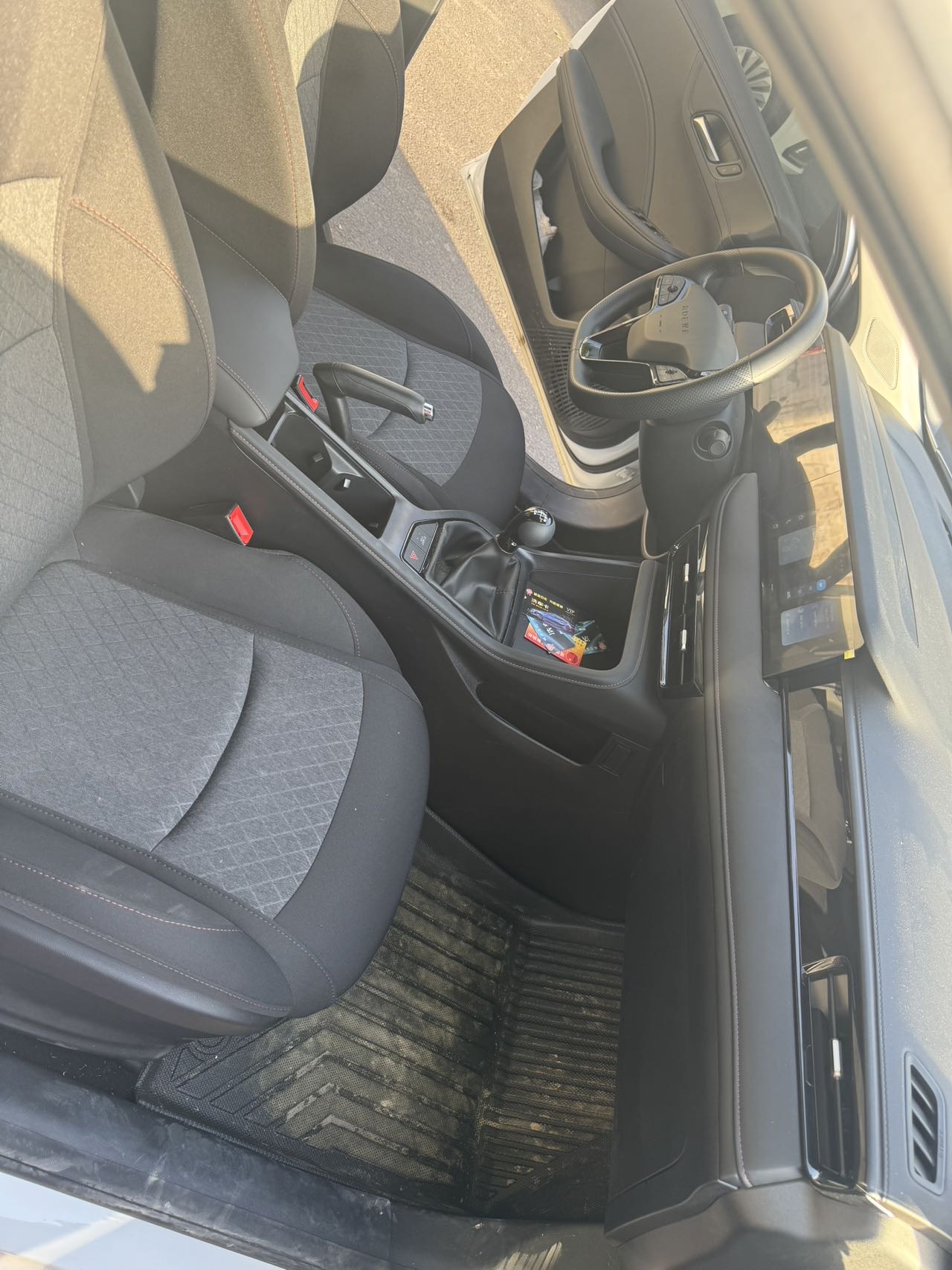 Roewe i5 2025 #4 Roewe i5 2025 imagem de carro #4
