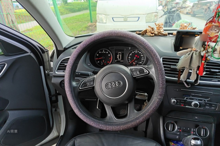 Audi Q3 2019 #12 Audi Q3 2019 car image #12