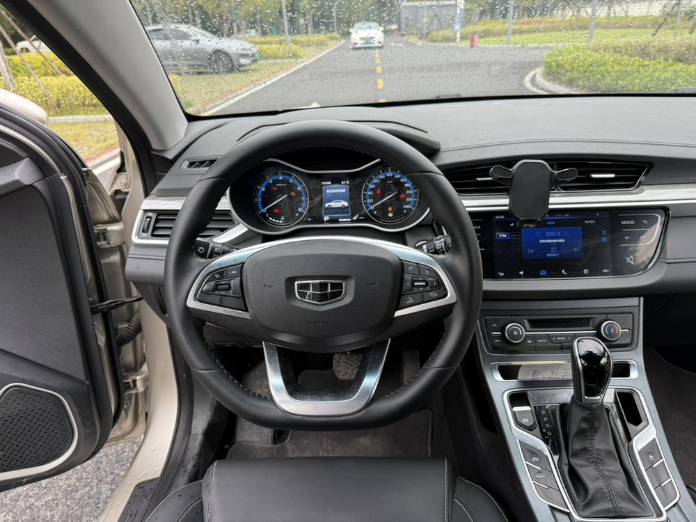 GEELY Emgrand 2019 image de voiture #14