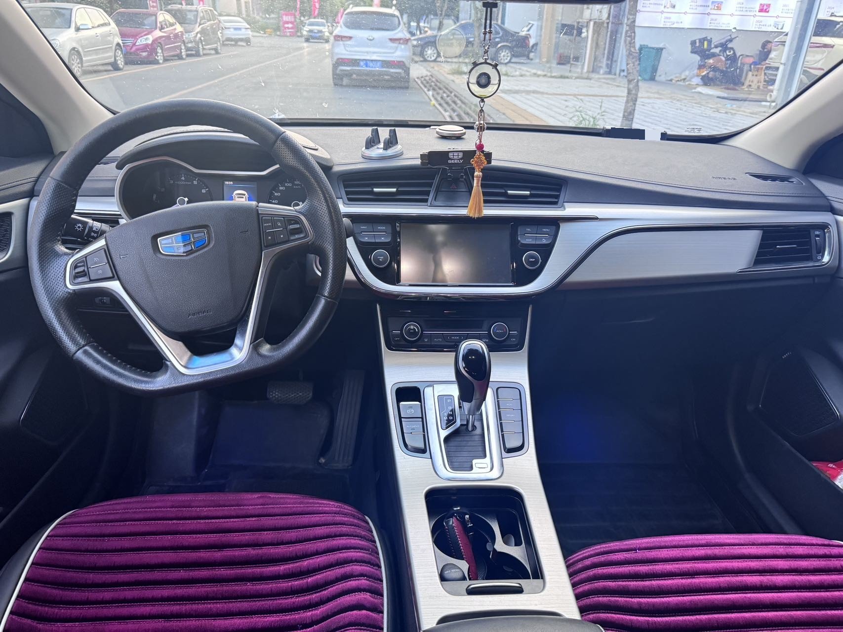 GEELY Emgrand 2017 #4 GEELY Emgrand 2017 image de voiture #4