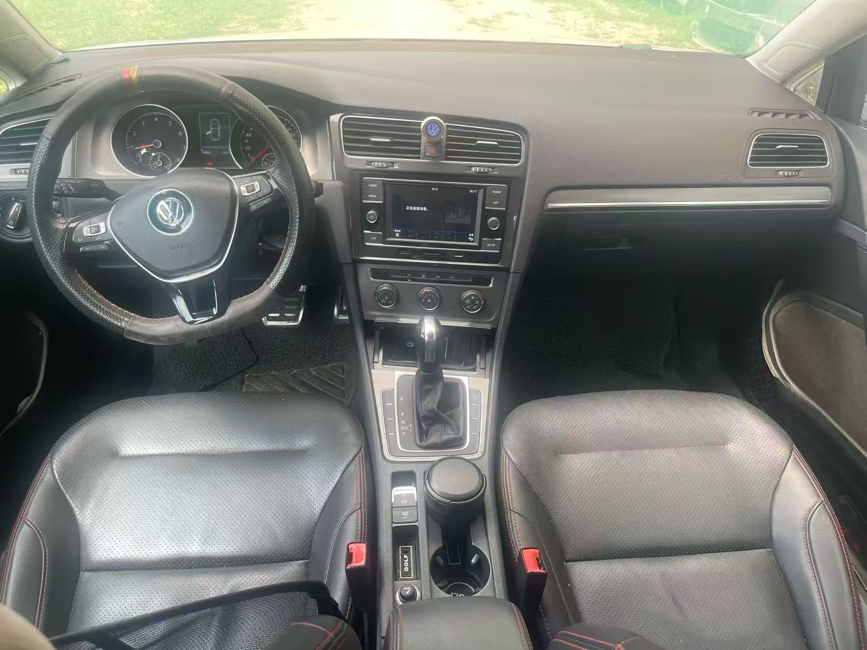 Volkswagen Golf 2015 car image #7