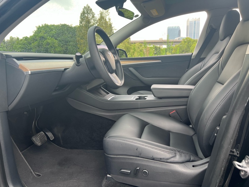 Tesla Model Y 2022 car image #5