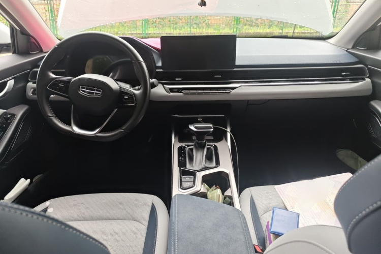 GEELY Emgrand 2023 car image #12