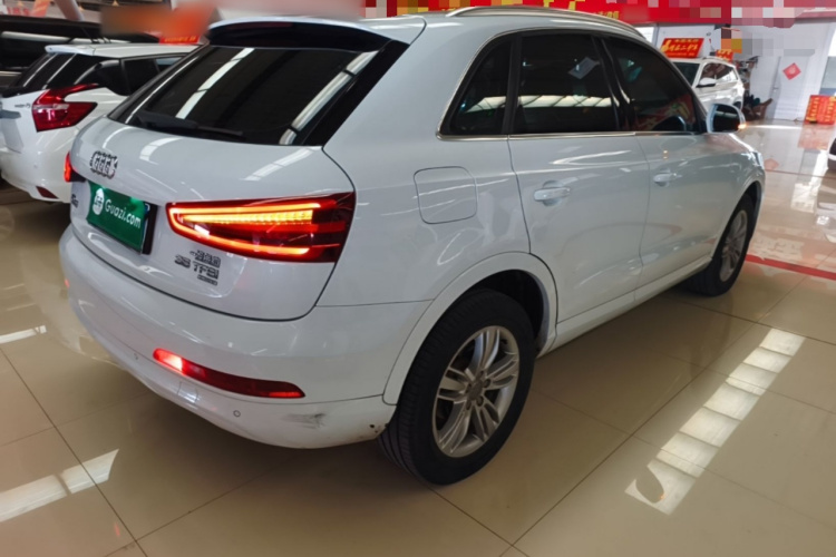 Audi Q3 2015 #5 Audi Q3 2015 car image #5