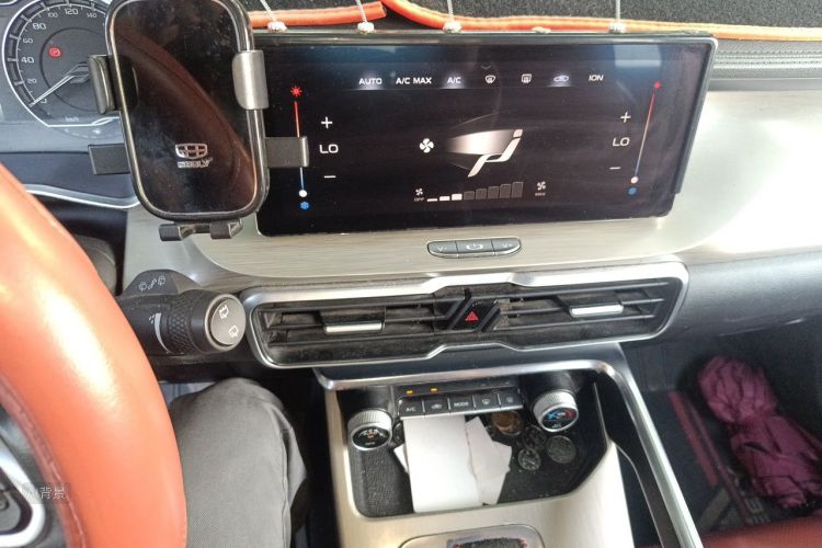 GEELY Coolray 2019 imagen de coche #15