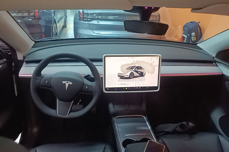 Tesla Model Y 2024 #10 Tesla Model Y 2024 immagine di auto #10
