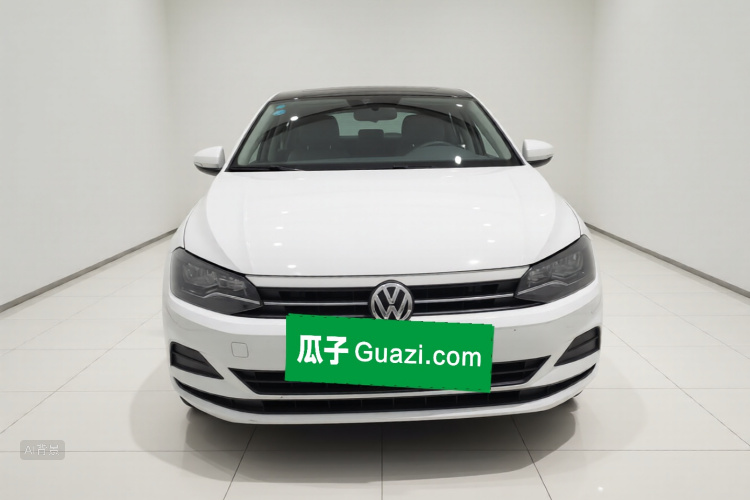 Volkswagen Polo 2019 car image #3