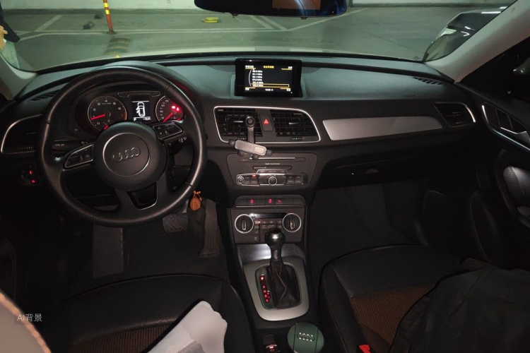 Audi Q3 2018 #11 Audi Q3 2018 car image #11