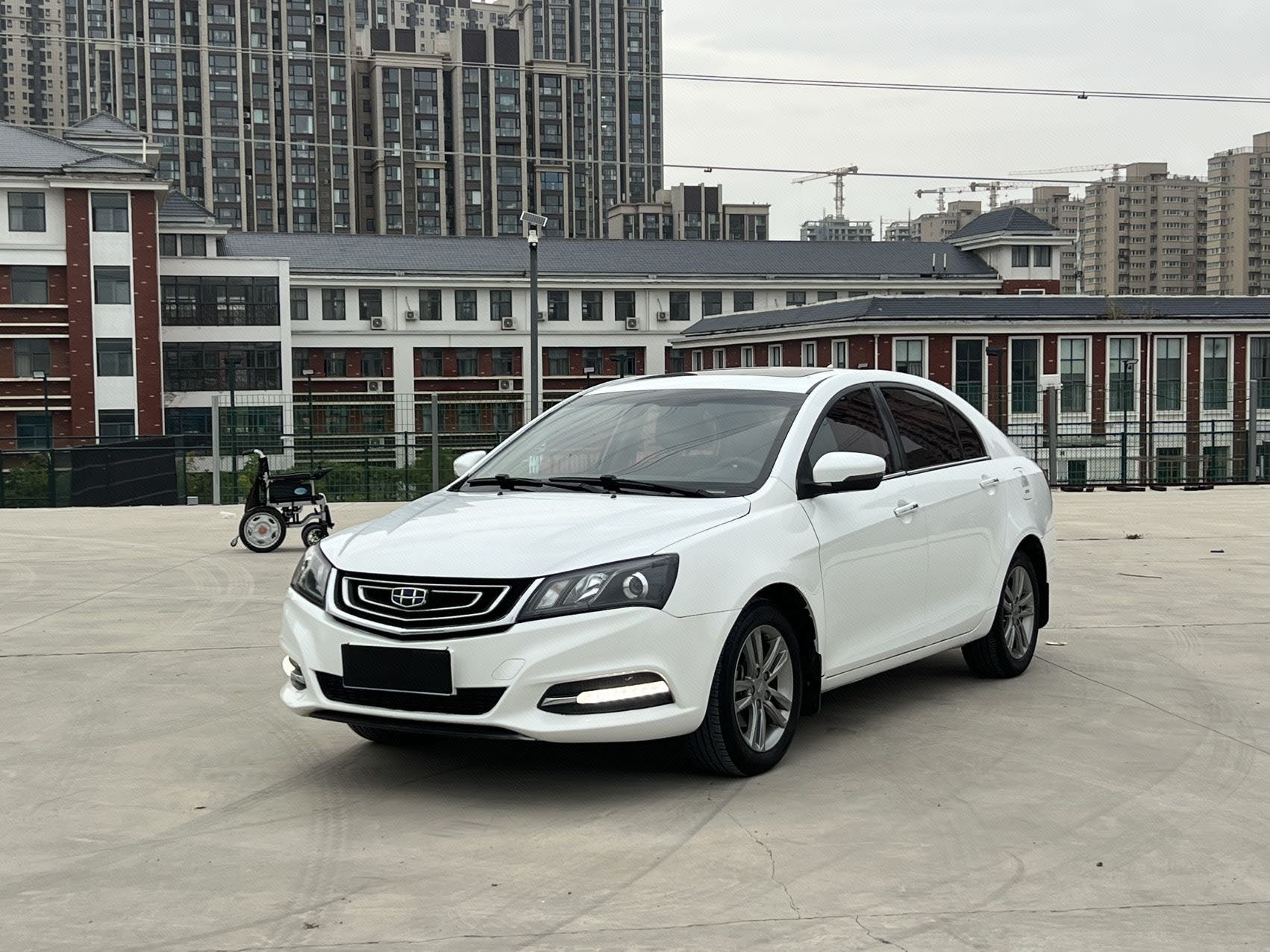 GEELY Emgrand 2017 GEELY Emgrand 2017 car image