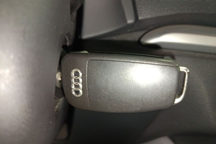 Audi A3 2019 car image #9