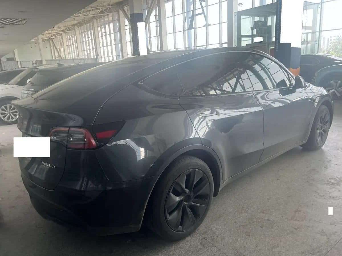 Tesla Model Y 2024 #7 Tesla Model Y 2024 car image #7