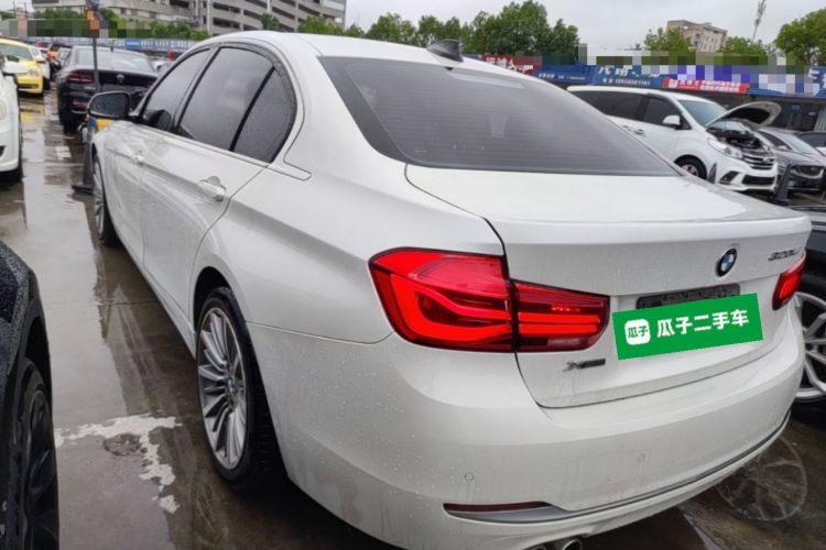 BMW 3 Series 2019 car image #5