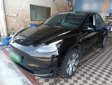 Tesla Model Y 2023 Tesla Model Y 2023 car image