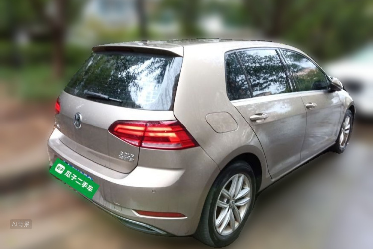 Volkswagen Golf 2018 car image #7