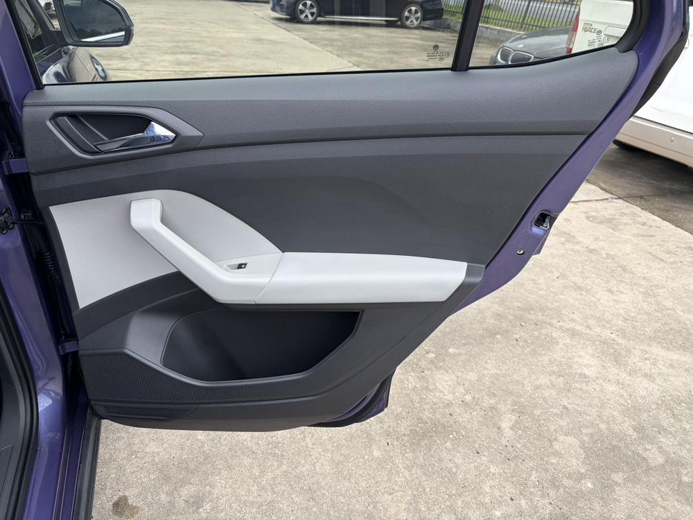 Volkswagen T-Cross 2020 car image #8