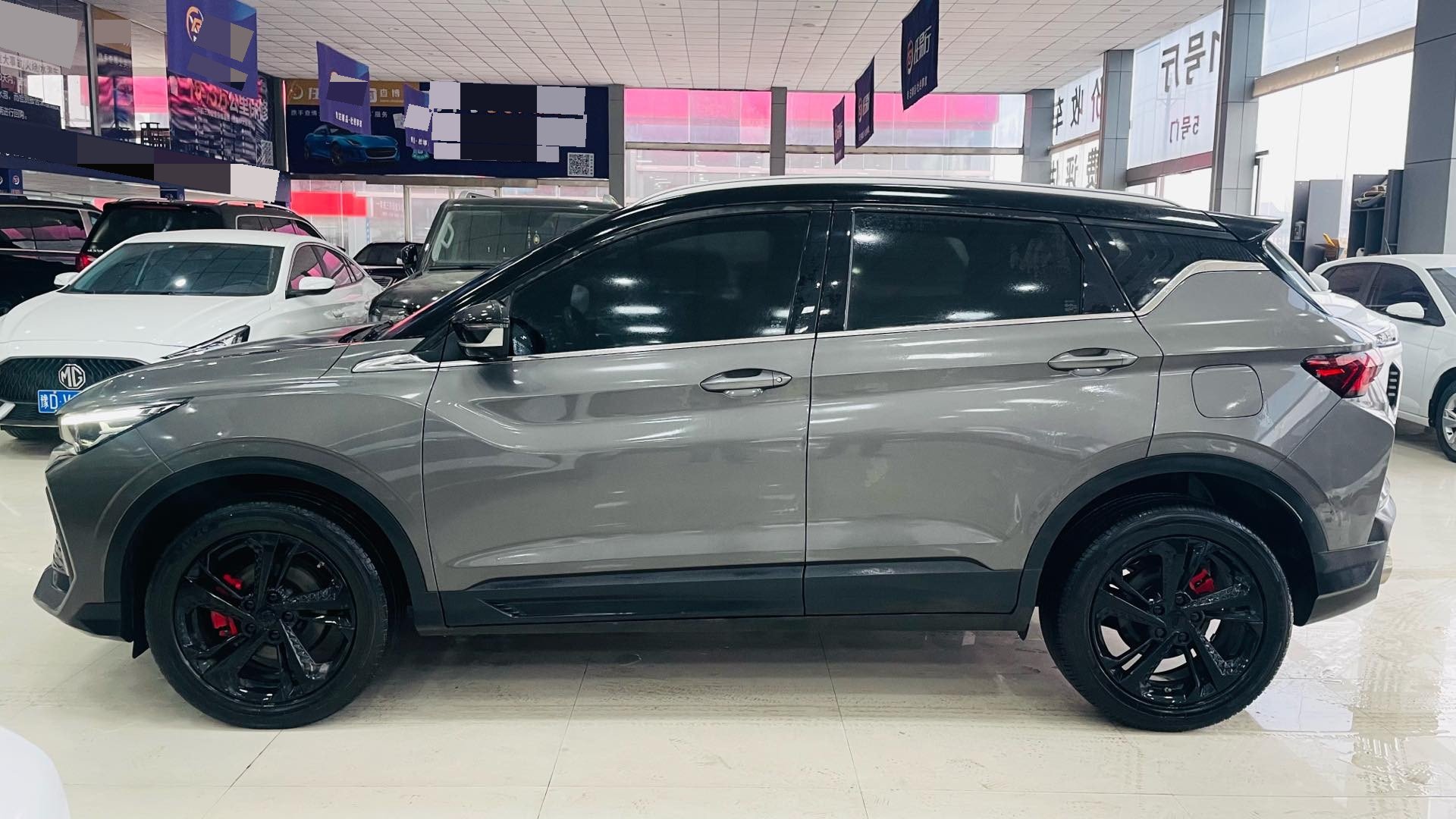 GEELY Coolray 2023 car image #2