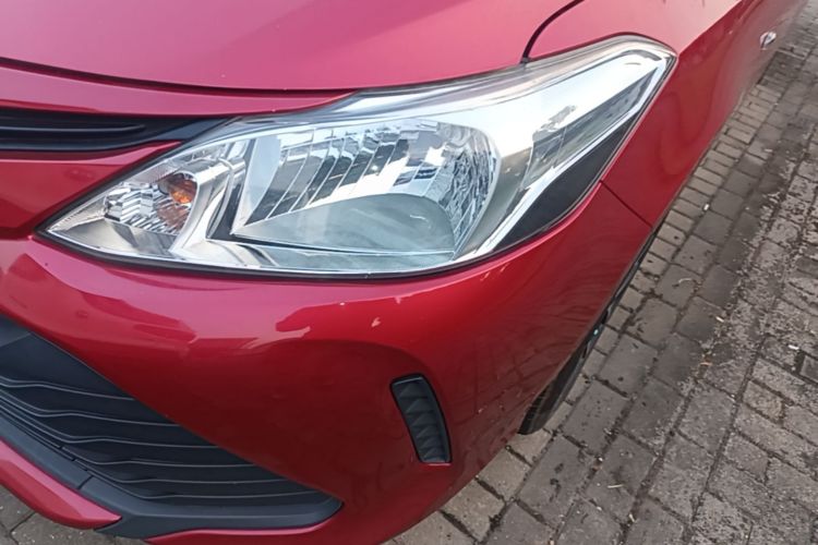 Toyota Vios 2019 immagine di auto #24