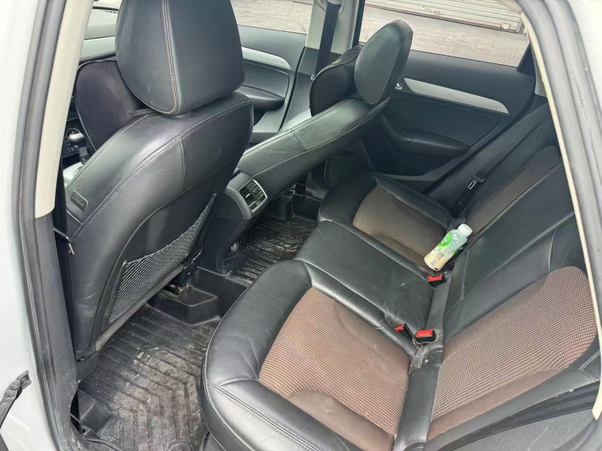 Audi Q3 2019 car image #5