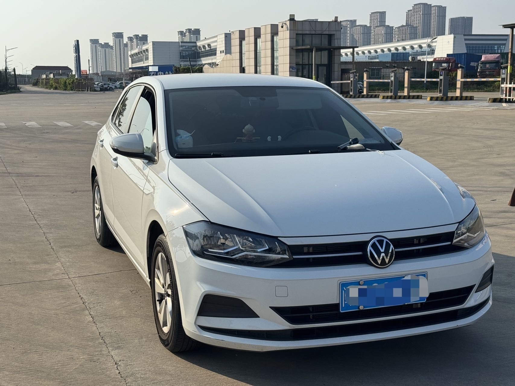 Volkswagen Polo 2024 car image #3
