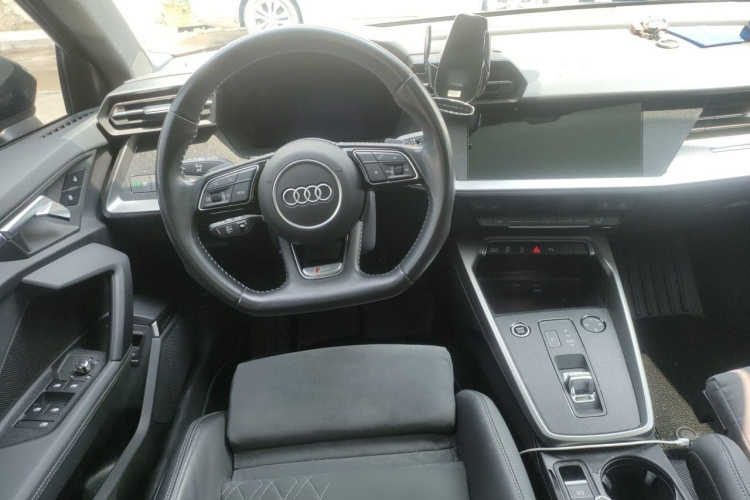 Audi A3 2022 immagine di auto #15