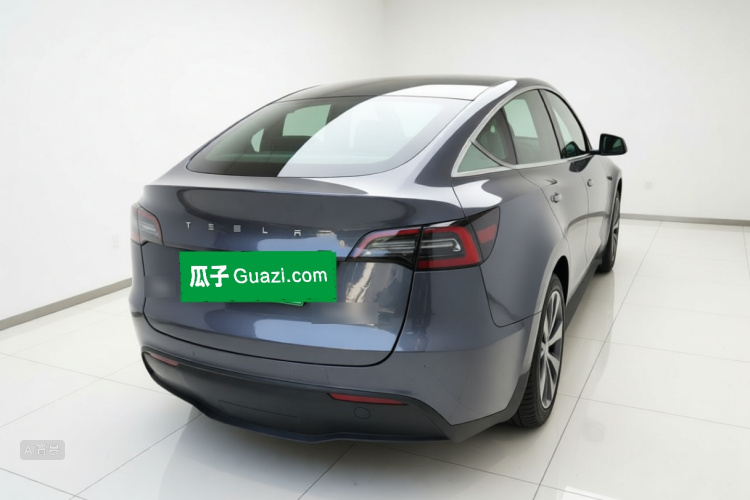 Tesla Model Y 2022 car image #7