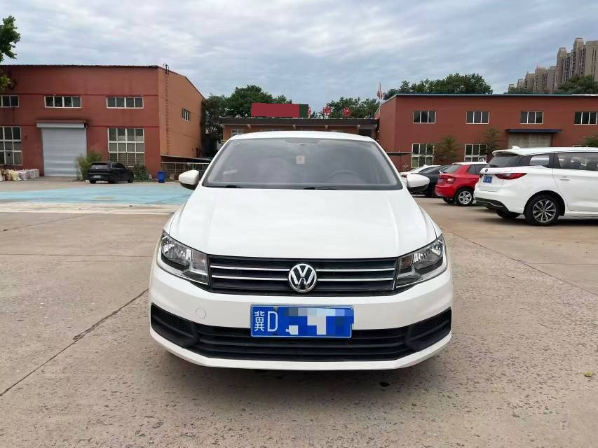 Volkswagen Santana 2022 car image #2