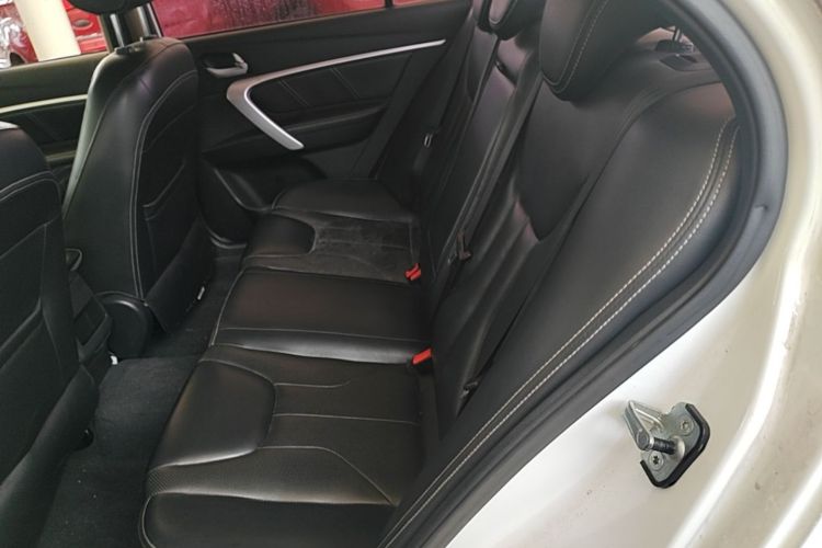 GEELY Emgrand 2017 #17 GEELY Emgrand 2017 car image #17