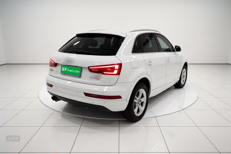 Audi Q3 2017 car image #7
