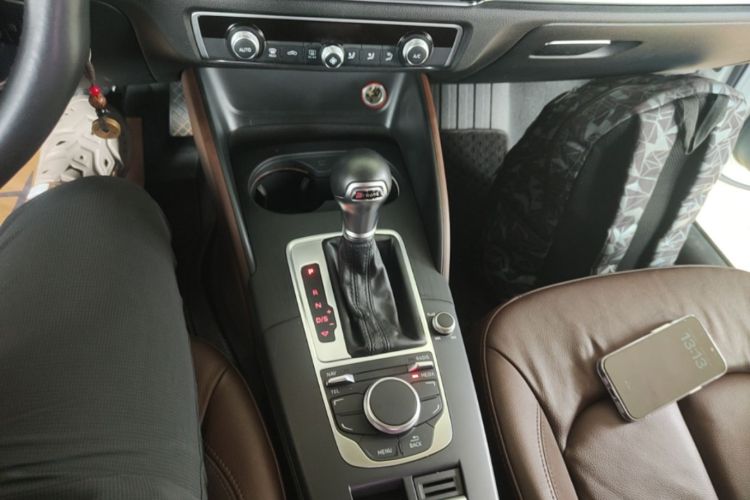 Audi A3 2016 car image #14