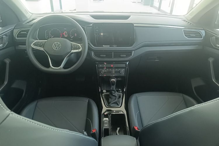 Volkswagen Tharu 2024 car image #10