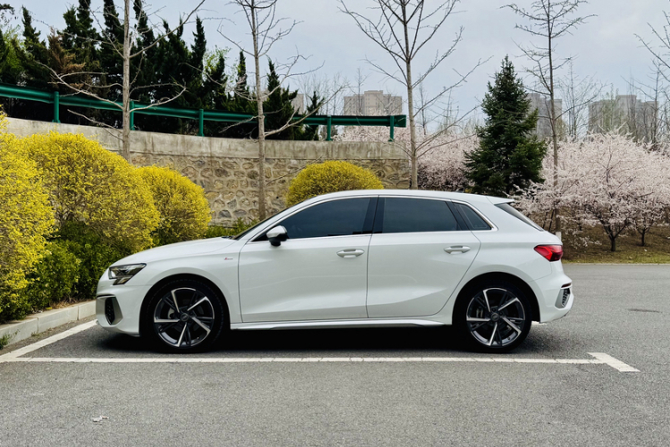 Audi A3 2022 car image #8