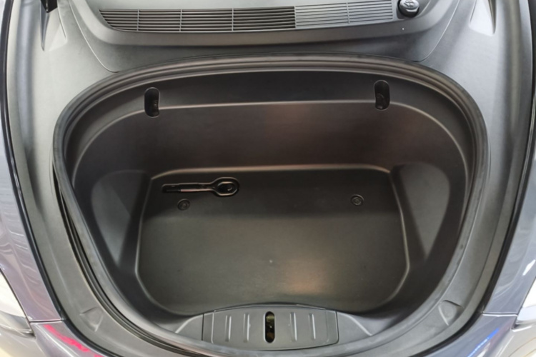 Tesla Model 3 2020 immagine di auto #20