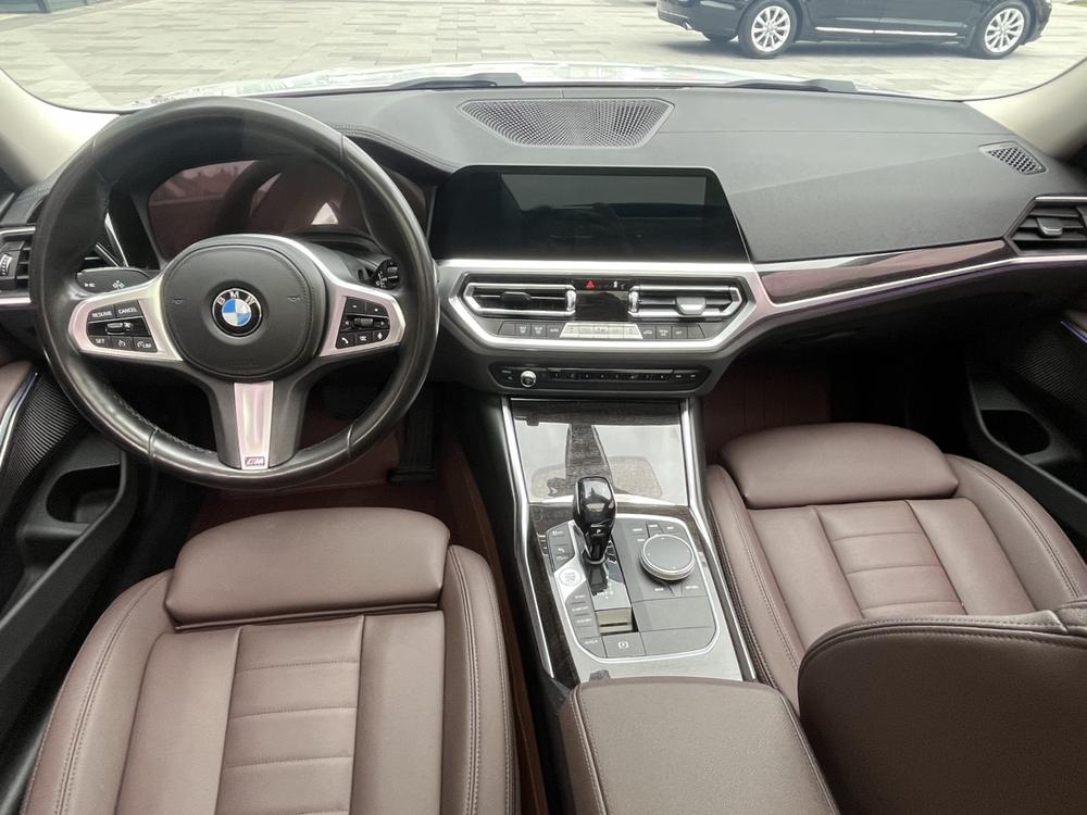 BMW 3 Series 2019 car image #19
